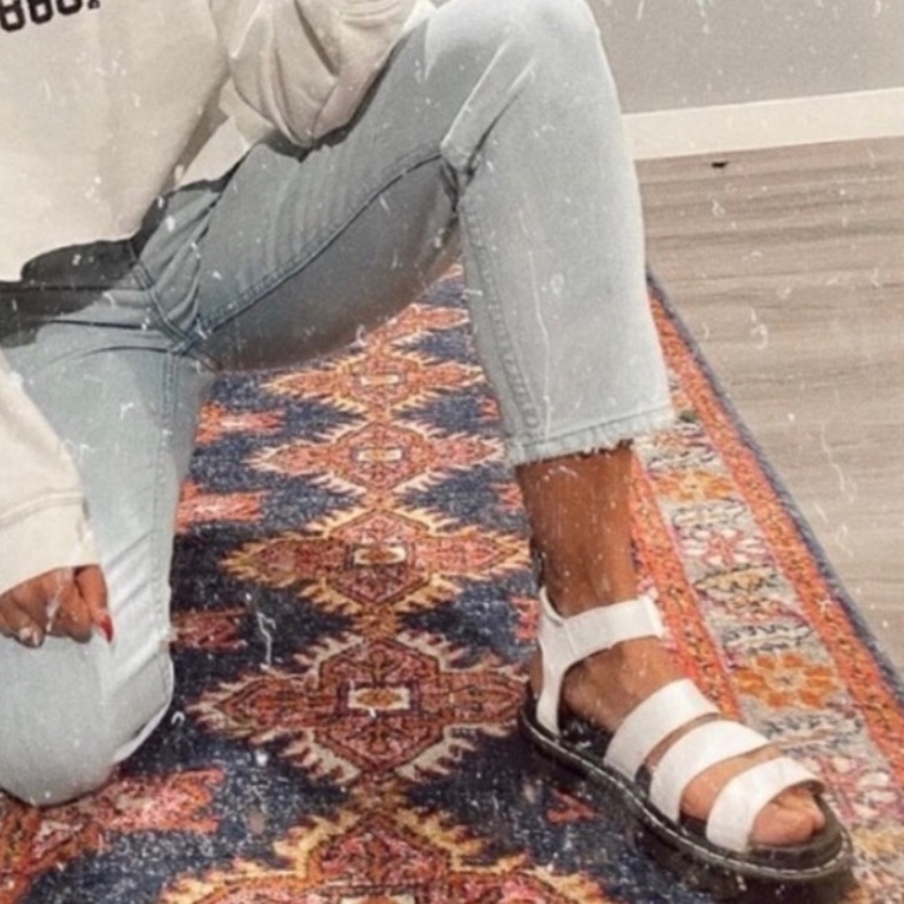 Dr. Martens white leather sandals (in the box) - Picture 3 of 5